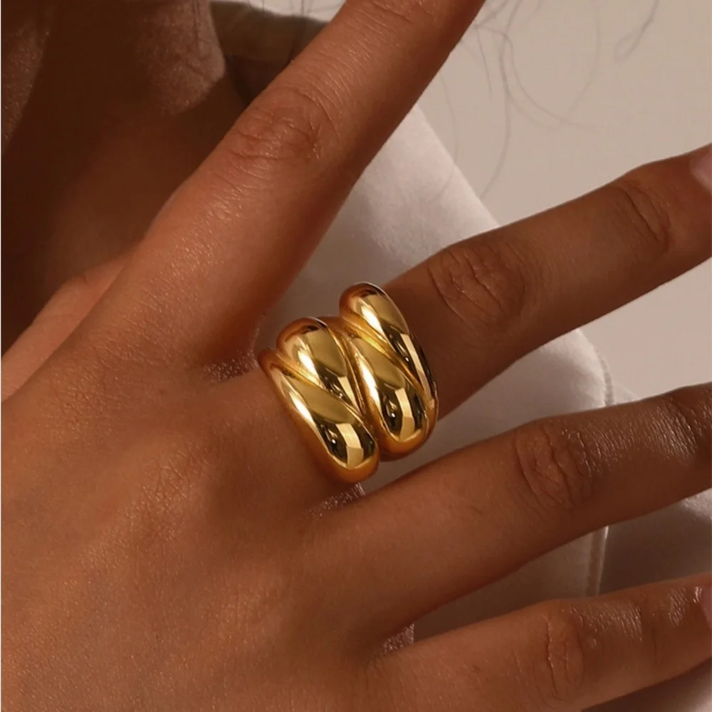 DROPLET RING - Picture 2 of 2